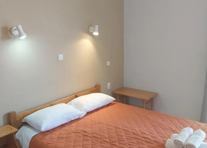 Meltemi Rooms And Apartments