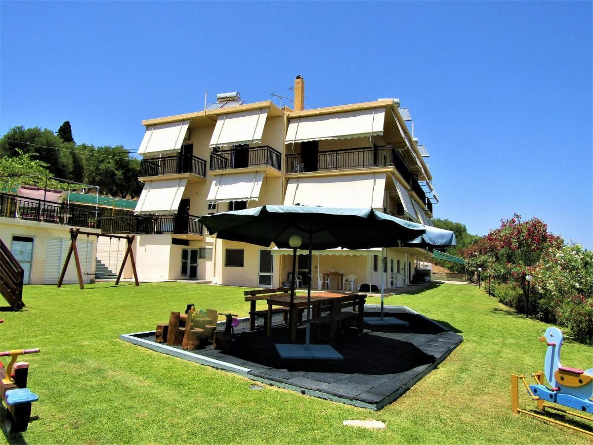 Meltemi And Apartment Finikounta